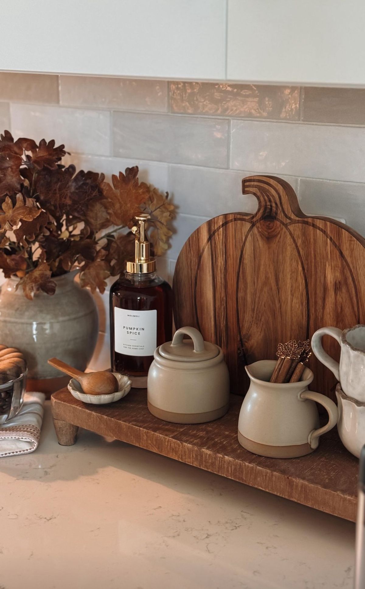 Glass Syrup & Coffee Dispenser — Elegant Golden Pump Bottle for Cozy Mornings