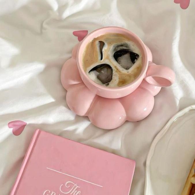 Pink Sweetheart Bedding Set – Luxurious and Romantic Bedroom Decor