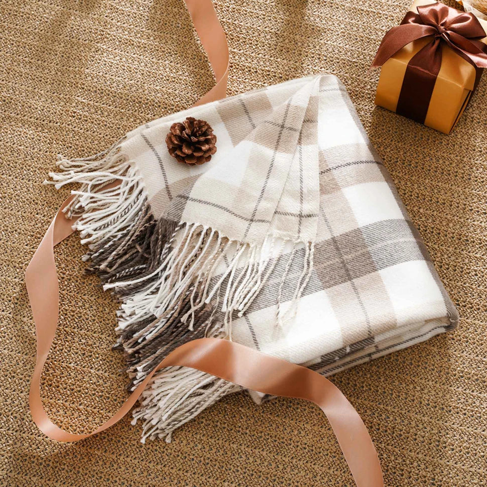 Autumn Plaid Throw Blanket — Cozy Fall Home Décor