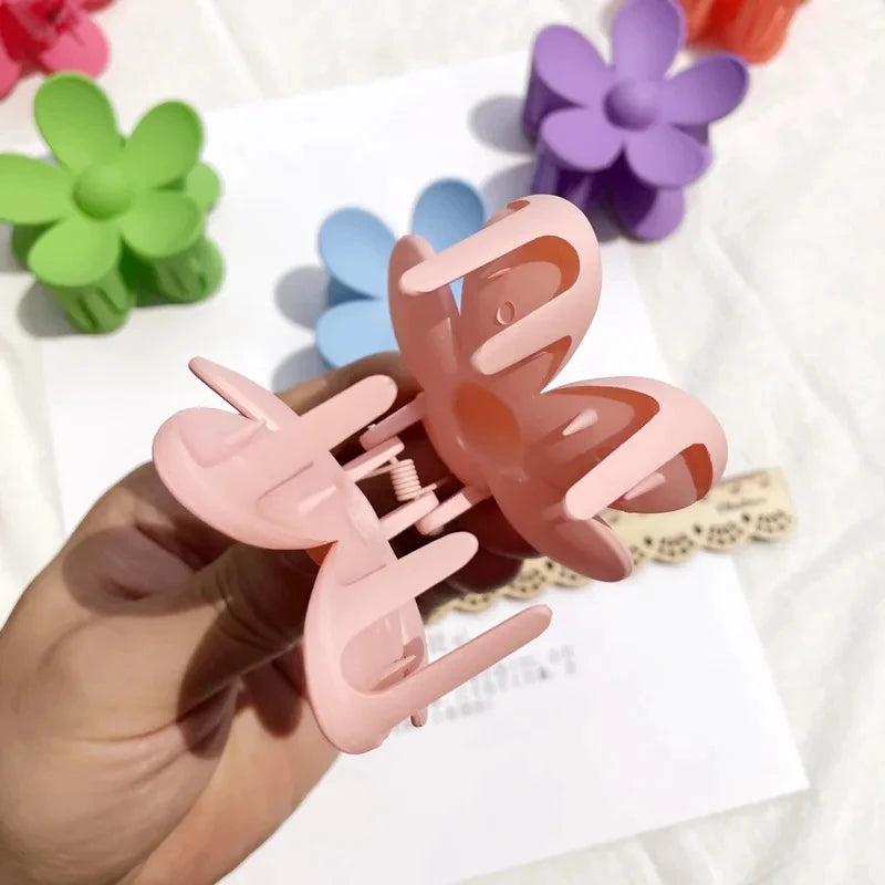 Flower Hair Clip – Pink Aesthetic Coquette-Inspired Accessory