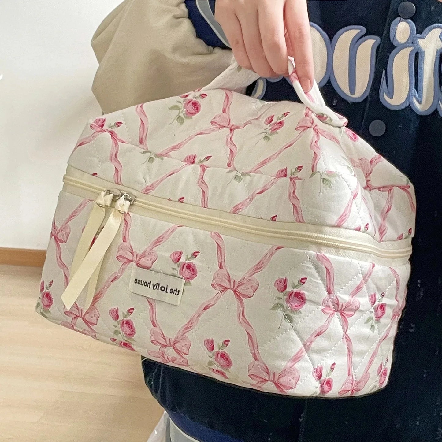 Cute Quilted Cotton Makeup Bag – Portable Cosmetic Organizer for Women and Girls
