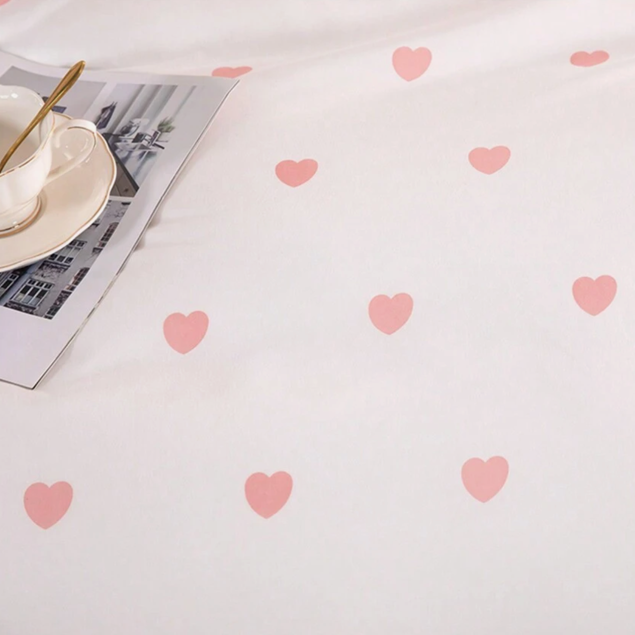 Pink Sweetheart Bedding Set – Luxurious and Romantic Bedroom Decor
