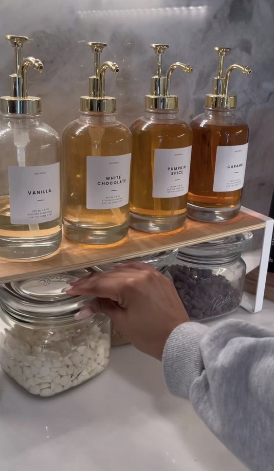 Glass Syrup & Coffee Dispenser — Elegant Golden Pump Bottle for Cozy Mornings