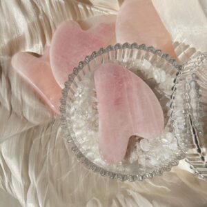 Heart Quartz Gua Sha Facial Massage Stone | Cooling Skincare Tool for Puffy Mornings & Self-Care Rituals